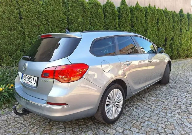 OPEL Astra 1.4 T Edition 150