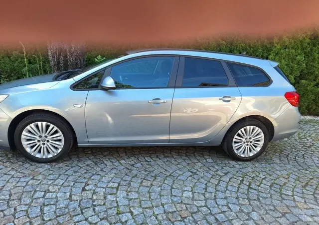 OPEL Astra 1.4 T Edition 150