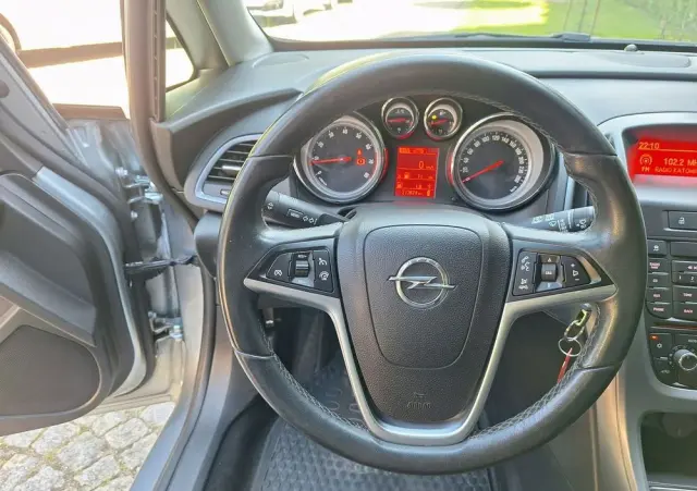 OPEL Astra 1.4 T Edition 150