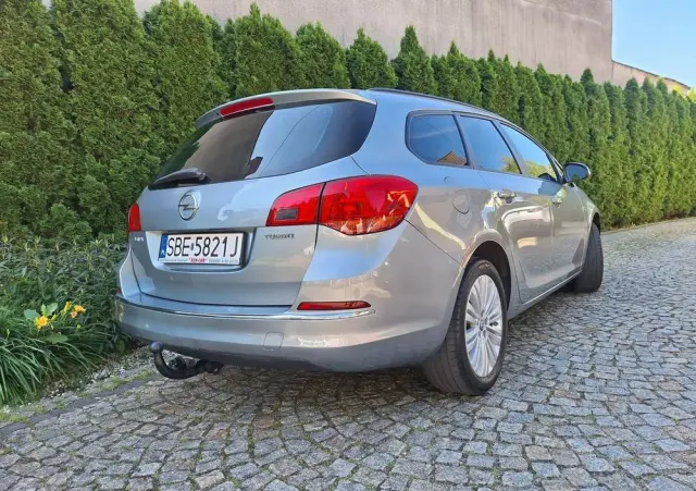 OPEL Astra 1.4 T Edition 150