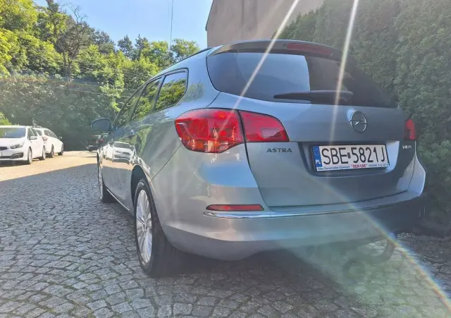 OPEL Astra 1.4 T Edition 150