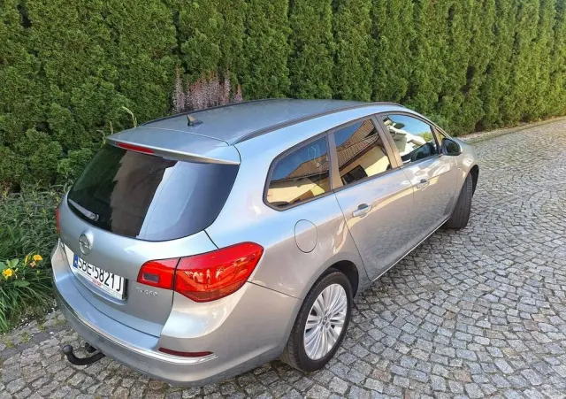 OPEL Astra 1.4 T Edition 150