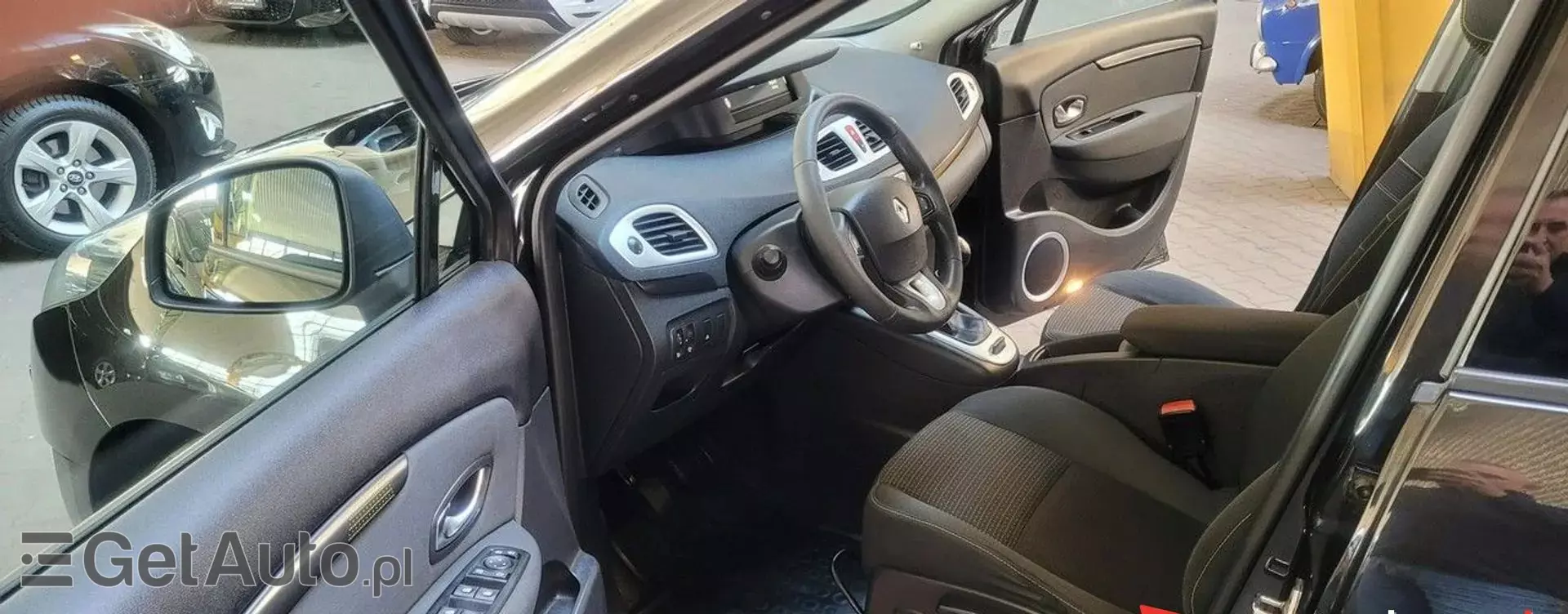 RENAULT Grand Scenic 