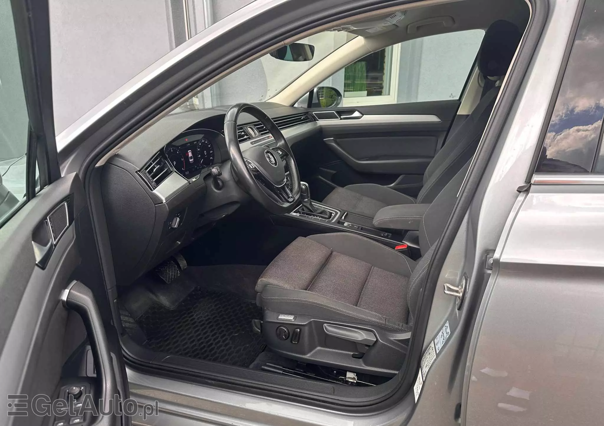 VOLKSWAGEN Passat 2.0 TDI (BlueMotion Technology) DSG Comfortline