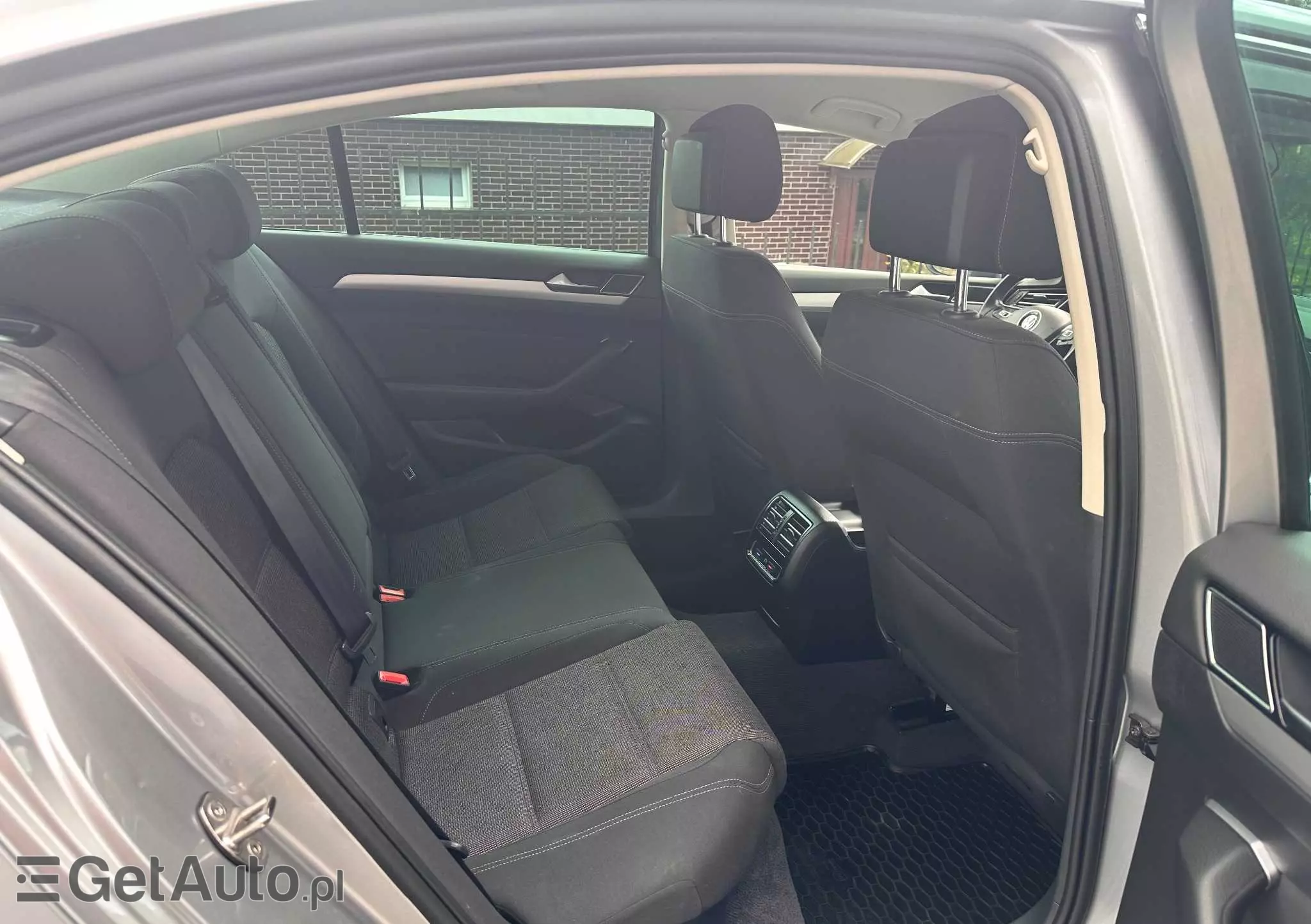 VOLKSWAGEN Passat 2.0 TDI (BlueMotion Technology) DSG Comfortline