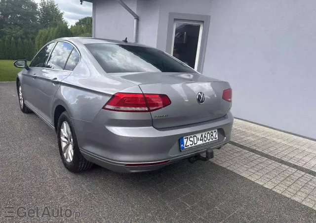 VOLKSWAGEN Passat 2.0 TDI (BlueMotion Technology) DSG Comfortline