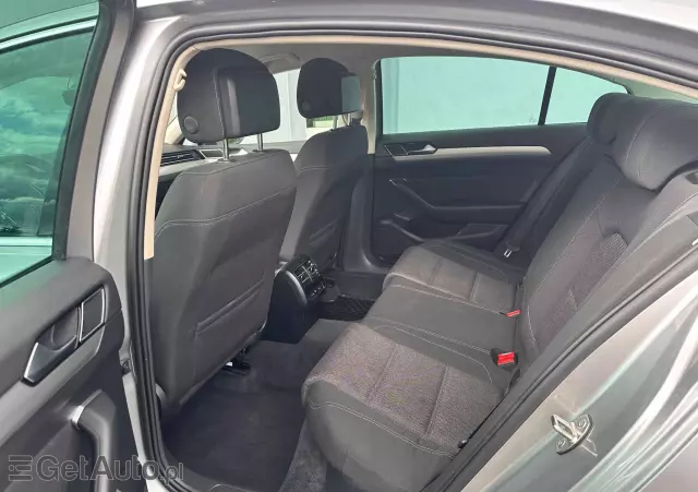 VOLKSWAGEN Passat 2.0 TDI (BlueMotion Technology) DSG Comfortline