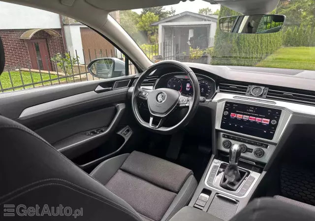 VOLKSWAGEN Passat 2.0 TDI (BlueMotion Technology) DSG Comfortline