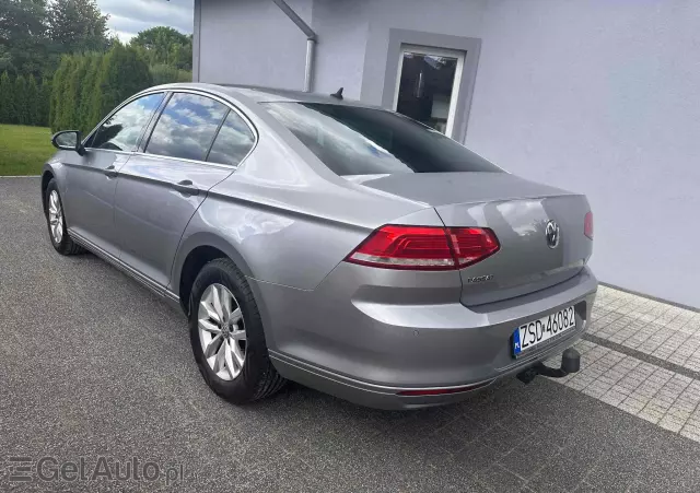 VOLKSWAGEN Passat 2.0 TDI (BlueMotion Technology) DSG Comfortline