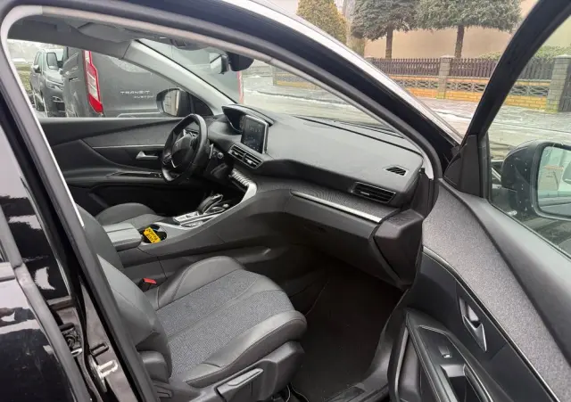 PEUGEOT 3008 1.6 PureTech Hybrid PHEV Active Pack S&S EAT8