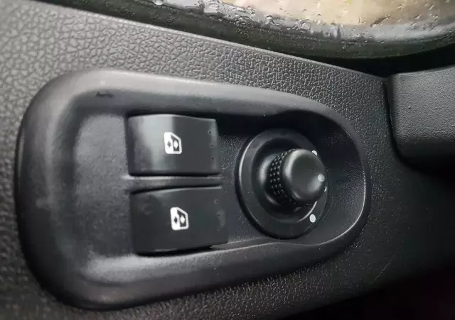 RENAULT MASTER KONTENER 8EP 4,21x2,23x2,22 KLIMA MANUAL KRAJOWY 6-BIEGÓW 