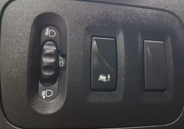 RENAULT MASTER KONTENER 8EP 4,21x2,23x2,22 KLIMA MANUAL KRAJOWY 6-BIEGÓW 