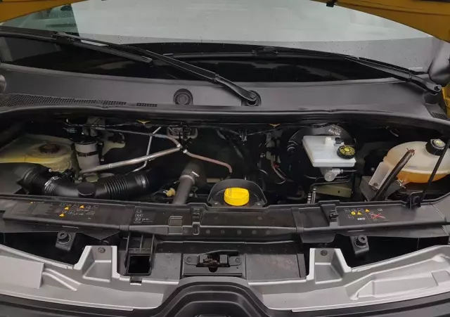 RENAULT MASTER KONTENER 8EP 4,21x2,23x2,22 KLIMA MANUAL KRAJOWY 6-BIEGÓW 