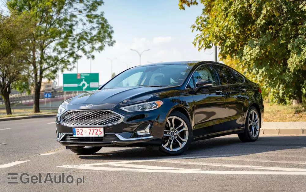 FORD Mondeo 2.0 Hybrid Titanium