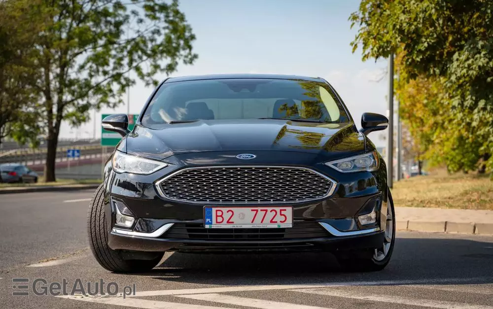 FORD Mondeo 2.0 Hybrid Titanium
