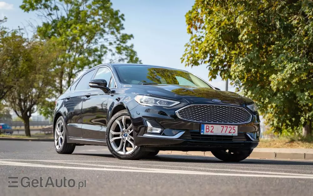 FORD Mondeo 2.0 Hybrid Titanium