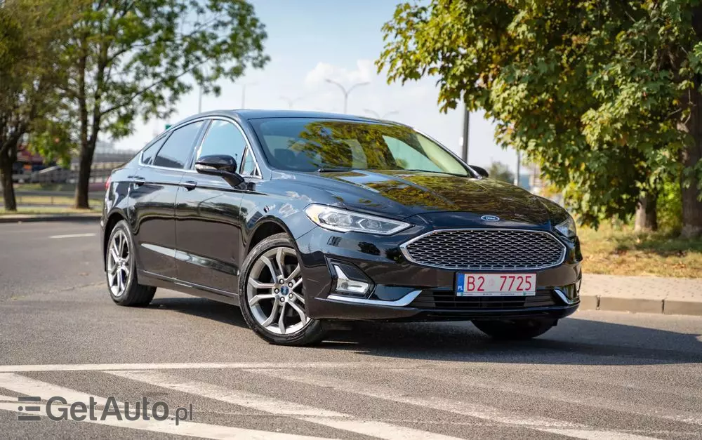 FORD Mondeo 2.0 Hybrid Titanium