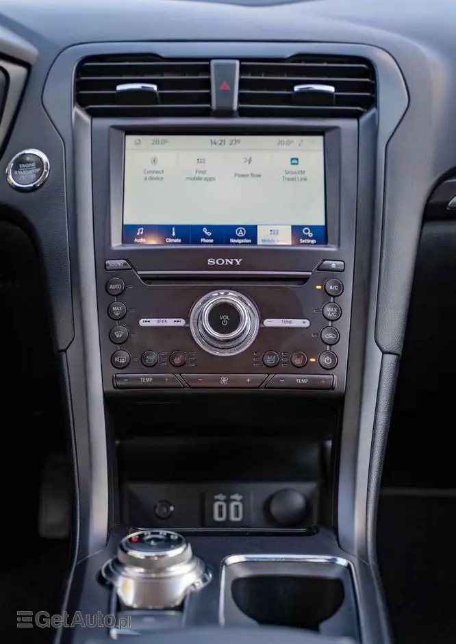 FORD Mondeo 2.0 Hybrid Titanium