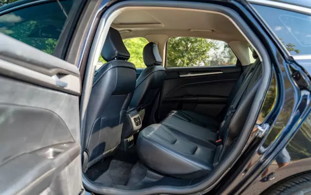 FORD Mondeo 2.0 Hybrid Titanium