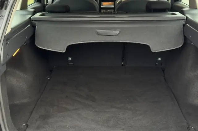 DACIA Logan TCe 90 S&S Stepway Celebration