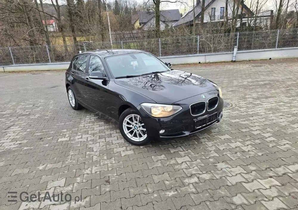 BMW Seria 1 118d Sport Line