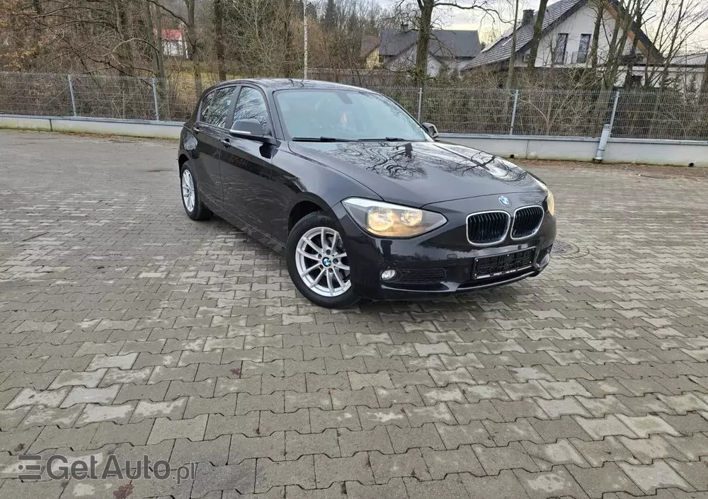 BMW Seria 1 118d Sport Line