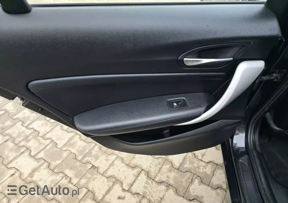BMW Seria 1 118d Sport Line