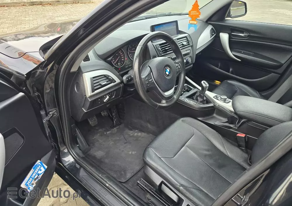 BMW Seria 1 118d Sport Line