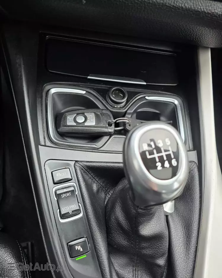 BMW Seria 1 118d Sport Line