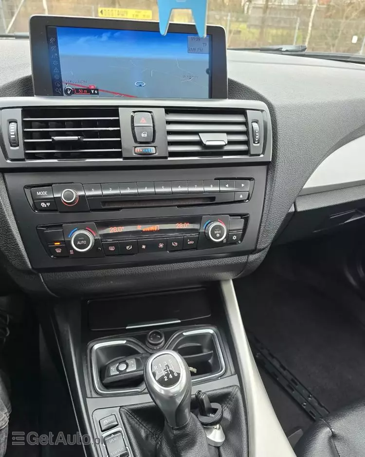 BMW Seria 1 118d Sport Line