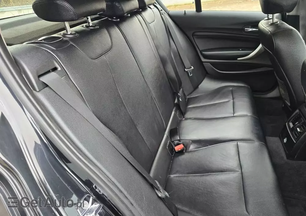 BMW Seria 1 118d Sport Line