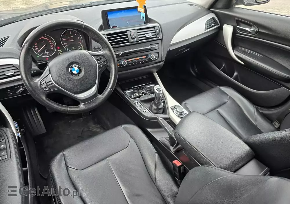 BMW Seria 1 118d Sport Line