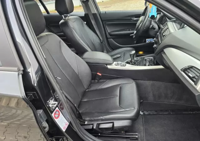 BMW Seria 1 118d Sport Line