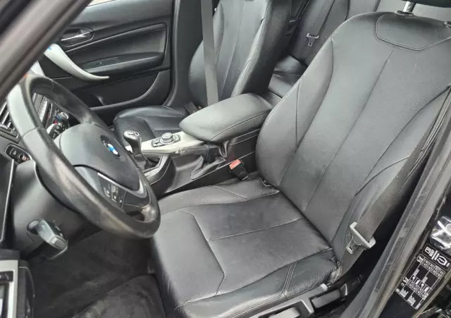 BMW Seria 1 118d Sport Line