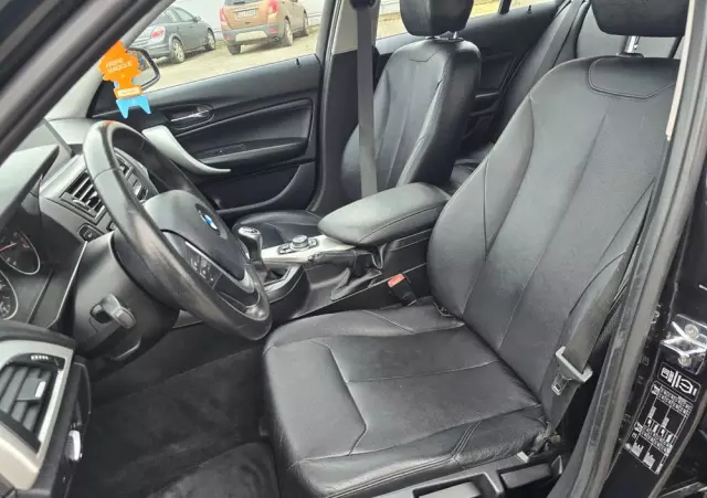 BMW Seria 1 118d Sport Line