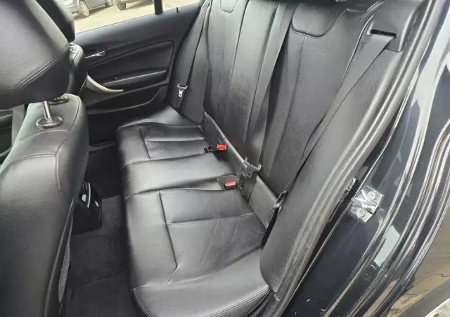 BMW Seria 1 118d Sport Line