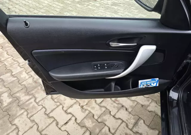 BMW Seria 1 118d Sport Line