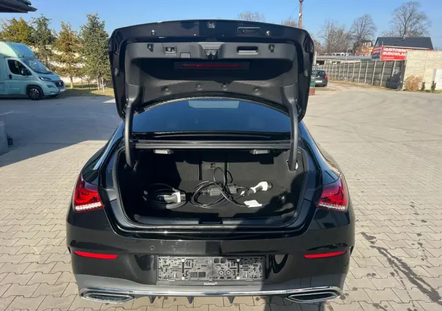 MERCEDES-BENZ CLA 250 e 8G-DCT Edition AMG Line