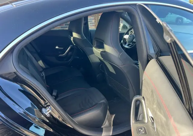 MERCEDES-BENZ CLA 250 e 8G-DCT Edition AMG Line