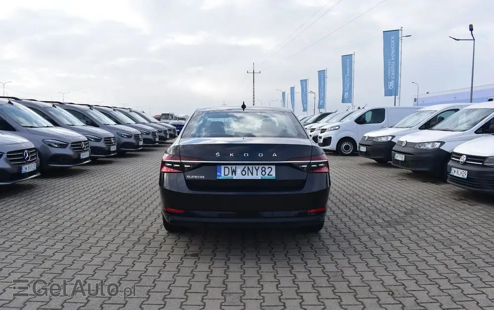 SKODA Superb 2.0 TDI SCR Ambition DSG