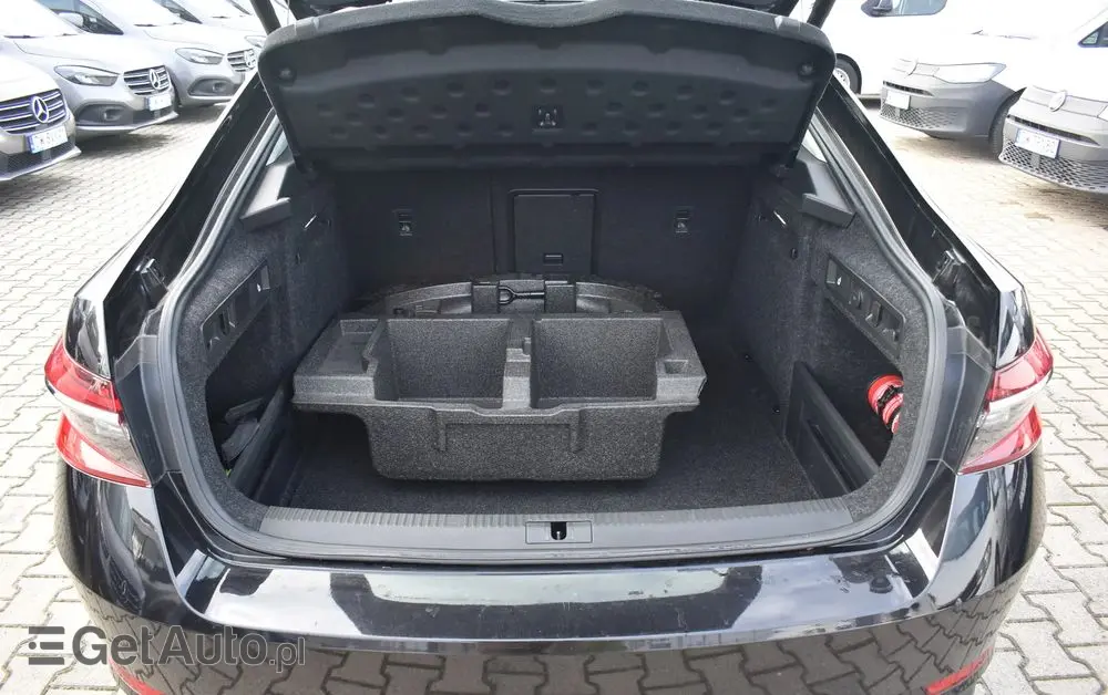 SKODA Superb 2.0 TDI SCR Ambition DSG