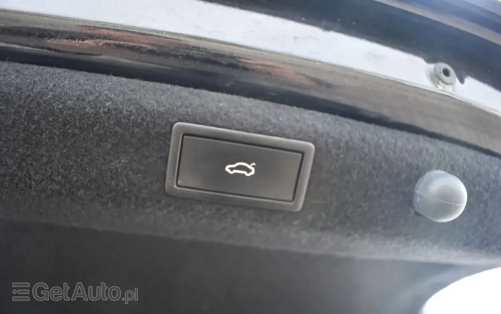 SKODA Superb 2.0 TDI SCR Ambition DSG