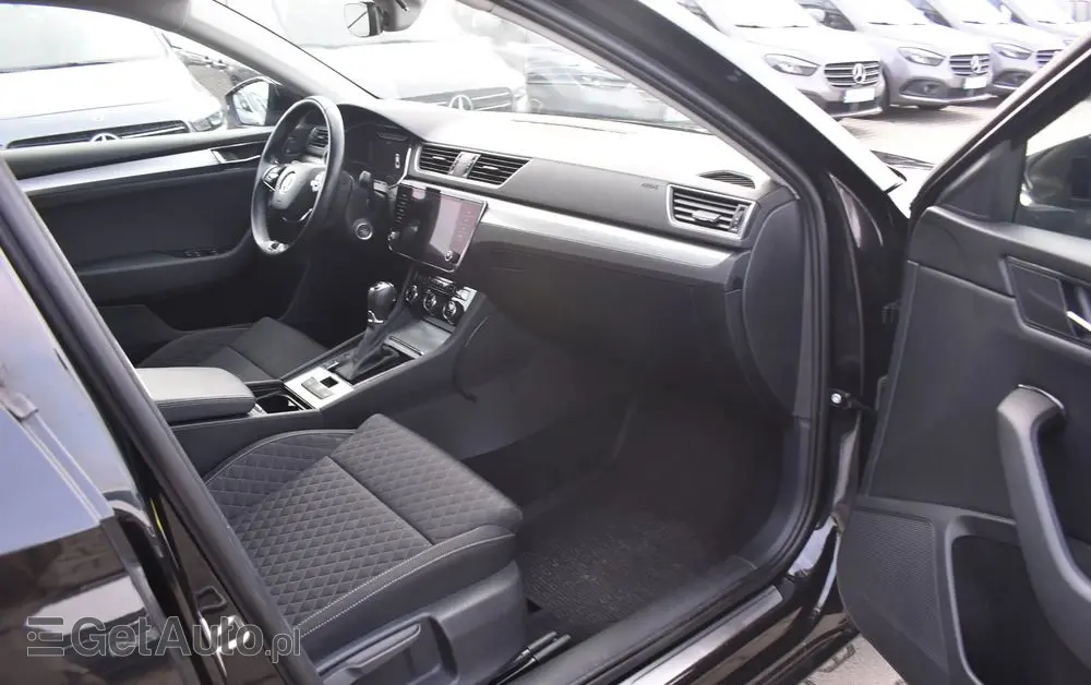 SKODA Superb 2.0 TDI SCR Ambition DSG