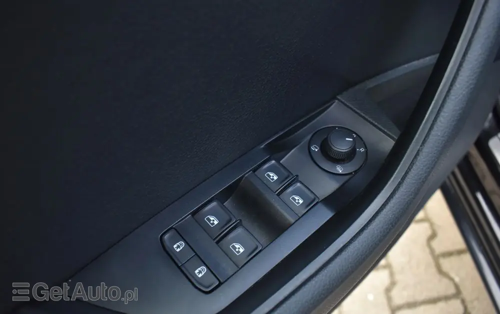 SKODA Superb 2.0 TDI SCR Ambition DSG