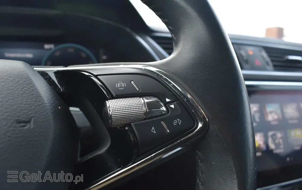 SKODA Superb 2.0 TDI SCR Ambition DSG