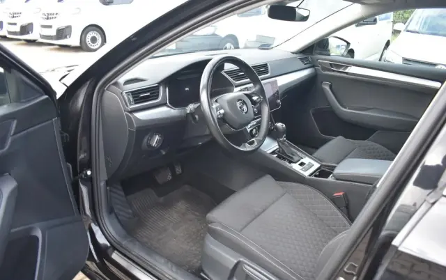 SKODA Superb 2.0 TDI SCR Ambition DSG