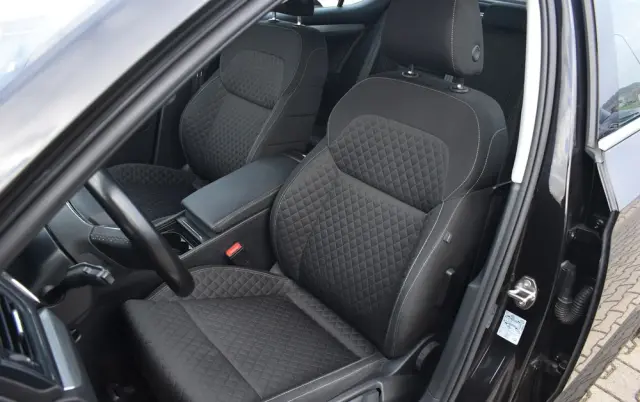 SKODA Superb 2.0 TDI SCR Ambition DSG