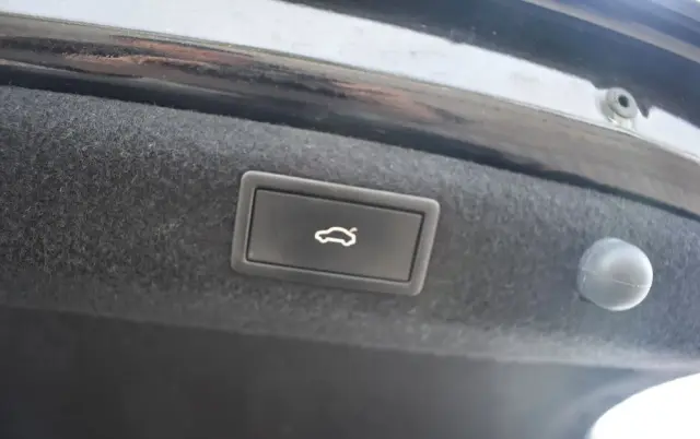 SKODA Superb 2.0 TDI SCR Ambition DSG