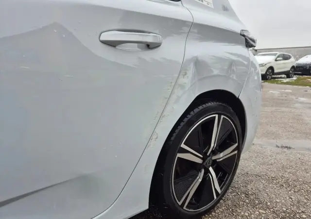 PEUGEOT 308 BlueHDi FAP 130 EAT8 Stop & Start GT Pack