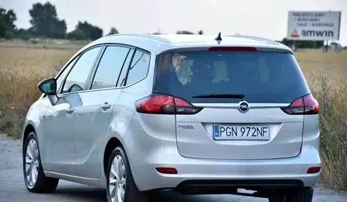 OPEL Zafira 